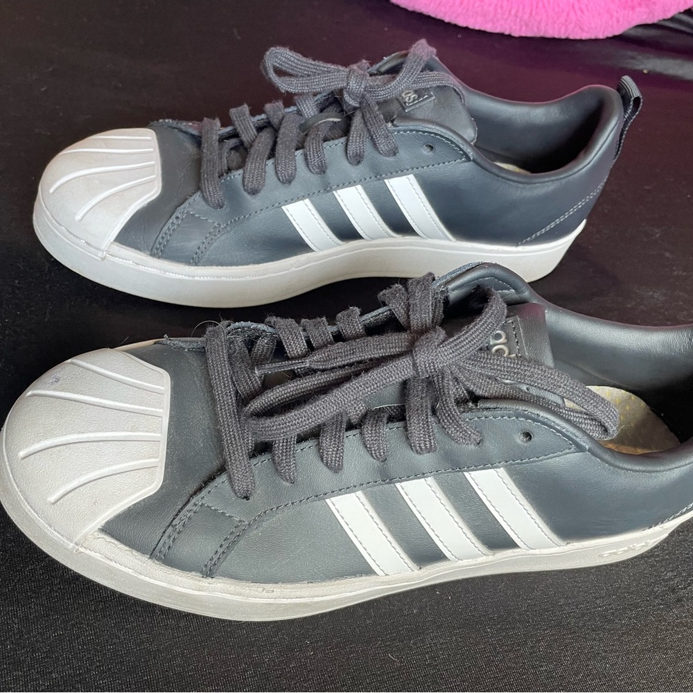 street check adidas black and white